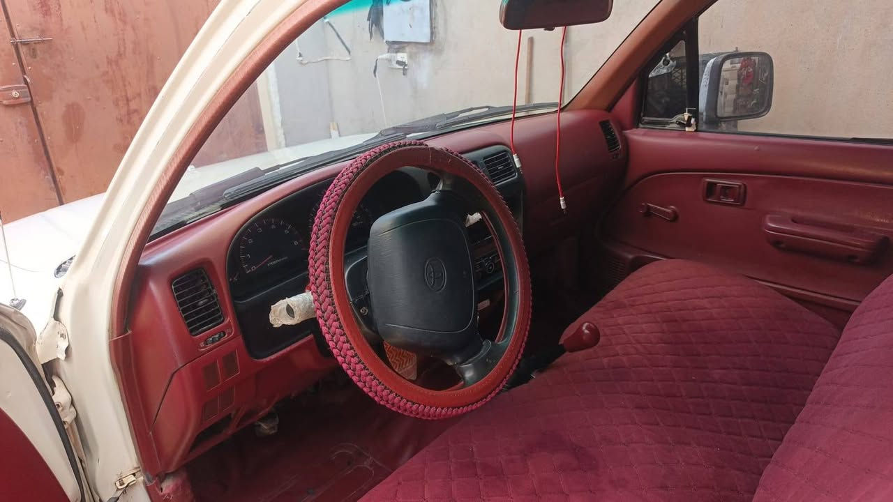 بيكم للبيع 1998 جاهزه  بيها جاملغ وبوند صبغ رقم نينوى جديد بسمي السعر 80 وبيها مجال
***********
***********
