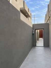 خلفة • متفرغ • تنظيف منزل