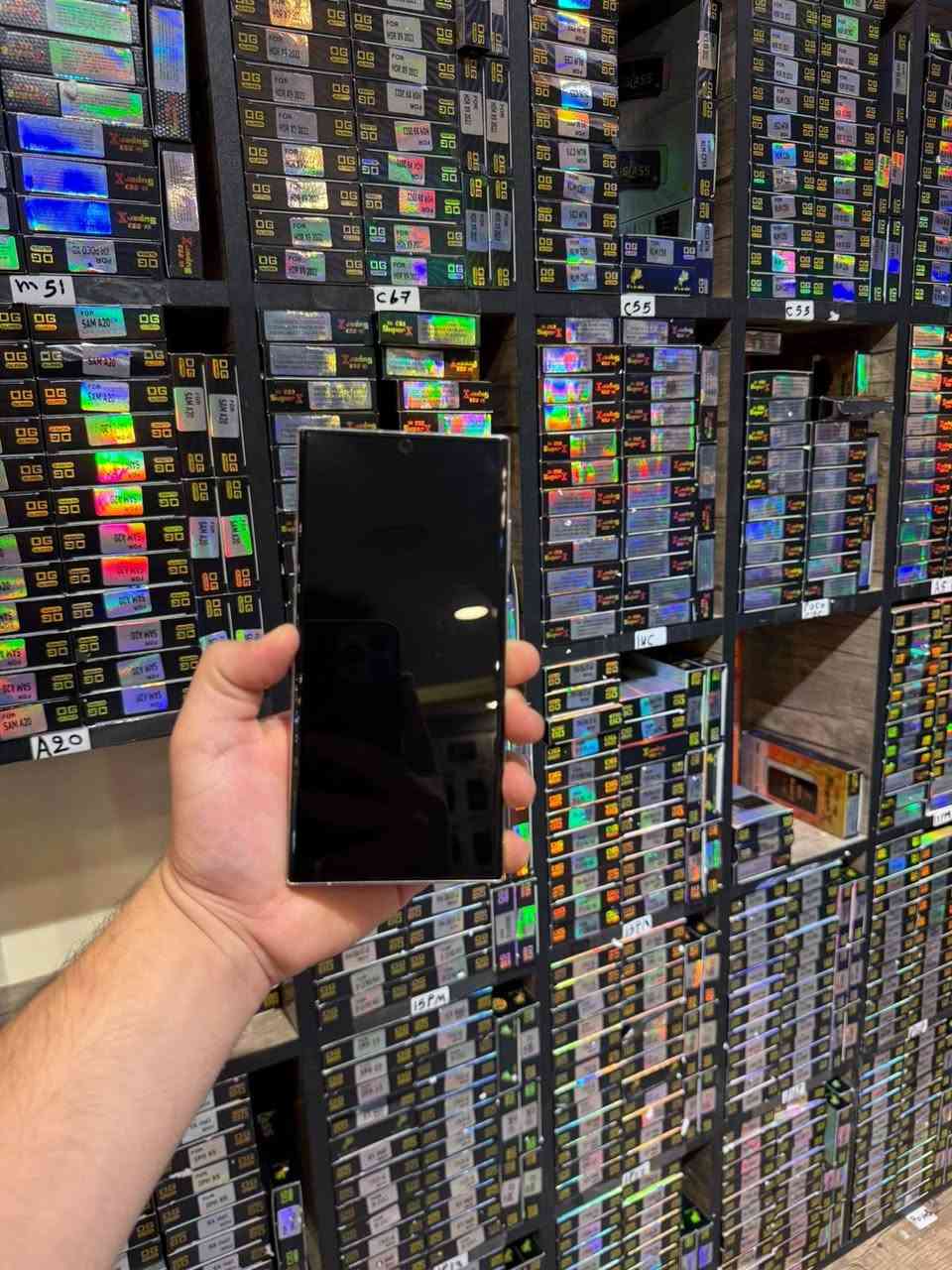 جهاز اس23  الترا 
ذاكره 256
بطاريه جيده  
لون ابيض 
جهاز جديد 
بس بي فطر بل ضهر كلش صغير جهاز ما مفتوح 
 السع، 750 الف
رقم ***********
