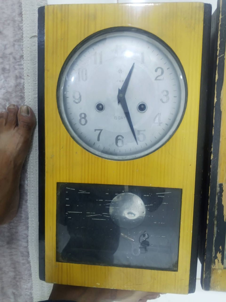 للبيع سعرهن 75 وحده تشتغل وحته الجرص يدك وثانيه بيه بس بيم فالت
***********
