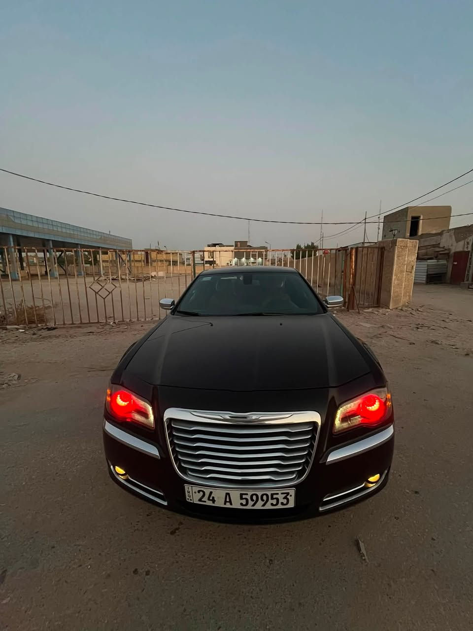 كرايسلر اوباما ٢٠١٢
مواصفات ليمتد فول ما عده فتحه 
كشنات جلد بيجي 
كير طياره + شاشه كبيره 
رقم دهوك 
السياره داخل كلين للعراق بيه صبغ بل باب خلف السدر قليل كلش 
مكاني ديوانيه 
السعر ١٥٥وبيه مجال بسيط 
***********
