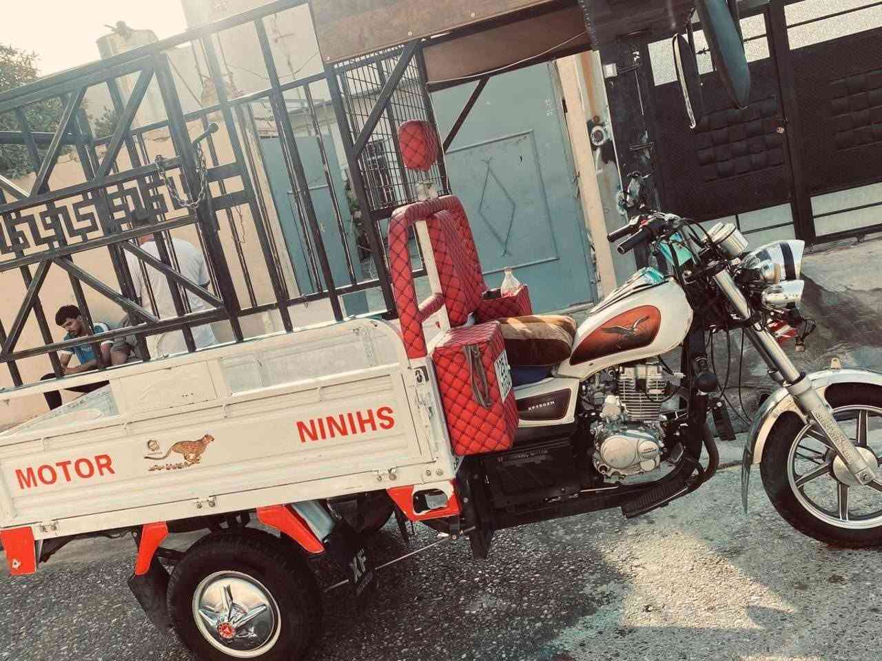 ستوته للبيع موديل 23 سنويه بسمي 
سعره 2500وبيه مجال للطيبين 
للتواصل عبر الارقام ***********
***********
