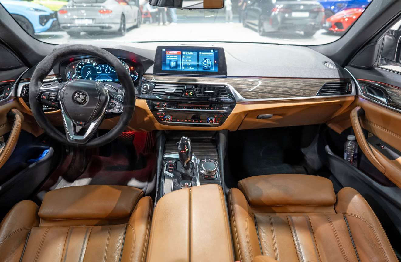 BMW 530i X-Drive 
2018
كلين تايتل مابي حادث 
ضمان دولي 
فول فول ٥ كاميرا ، داتاشو
سنوي و كلشى جديد جاهز 

*********** WhatsApp - korek 
 
0️⃣7️⃣5️⃣0️⃣-2️⃣4️⃣4️⃣-0️⃣7️⃣5️⃣8️⃣

*********** أربيل, العراق
