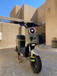 دراجه ار ٩ للبيع جديده بس بدون بطاريات مكفوله من اي عطل الدراجه جديده ...
