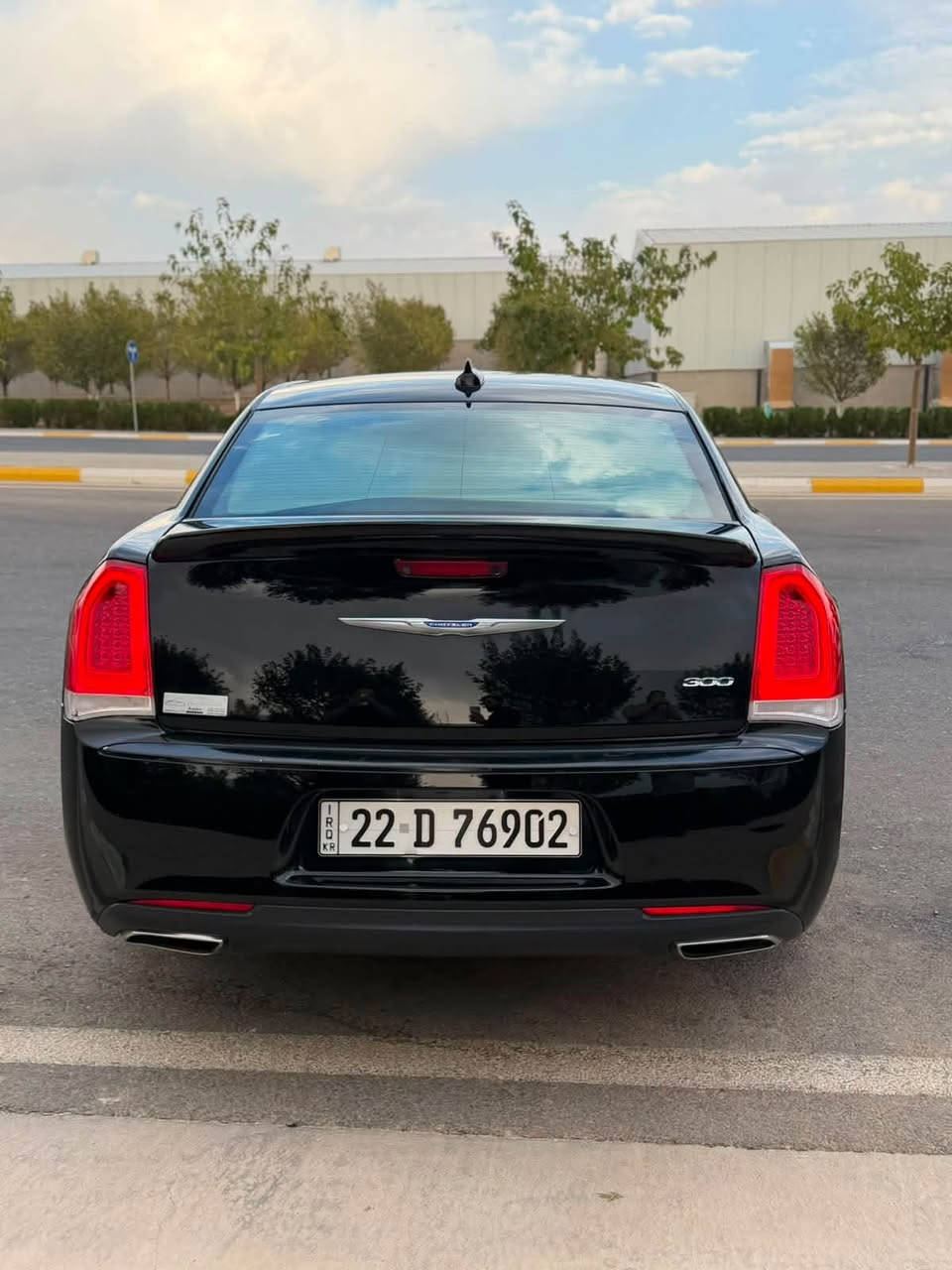 ﷽
ارخص سعر  196$ قفل🔏🔥🔥👋🏻👋🏻

                              CHRYSLER 300 TOURING 2018
▫️كرايسلر  موديل 2018 تورينك
🔹سيارة كلين تايتل فول مواصفات ماعدا پانوراما

▫️محرك V6 3.6L سته سلندر ✅
🔹كير و محرك بشرط مامفتوح📦✅
بدون صوت و بدون صرف بدون خلل شرط فحص
🔹ماشية 74 الف حقيقي📦📦

🔹سيارة جديد داخل و خارج كل على وضع بلادي 
▫️سيارة لايت و ويل كل محدث S

▫️سيارة كلين تايتل  
🔹مكفولة كفالة عامة دعامي للدعامي بشرط✅
🔹 بدون صبوغ  و بدون شخت و رصعات
🔹سيارة حيل حيلوة جديد جديد ماشاالله📦📦

▫️مواصفات ليمتد
( بصمة . شاشه كبير  .  تشغيل عن بعد . كشن جلد  . كشن كهربا . تبريد مركزي . لايت ليد و زينون  . تحكم ستيرن . تحديد سورعة . بعد هواي مواصفات )

◽️اربع تاير ويل جديد ويل حجم 20 S
🔹سيارة شرط بدون اى نواقص گير و محرك و حدادي و كاهرباى كل بشرط
🔹سنوي و رقم و هزة جديد سنوي بأسمي
🔹 نفسي يوم / تحويل و كاله حاظر
🔹 مكان_🌆 سليماني

◽️سعر_ 196$ قفل 🔐🔥
◽️موبايل_ *********** 
                  *********** واتساب
___________________________________
