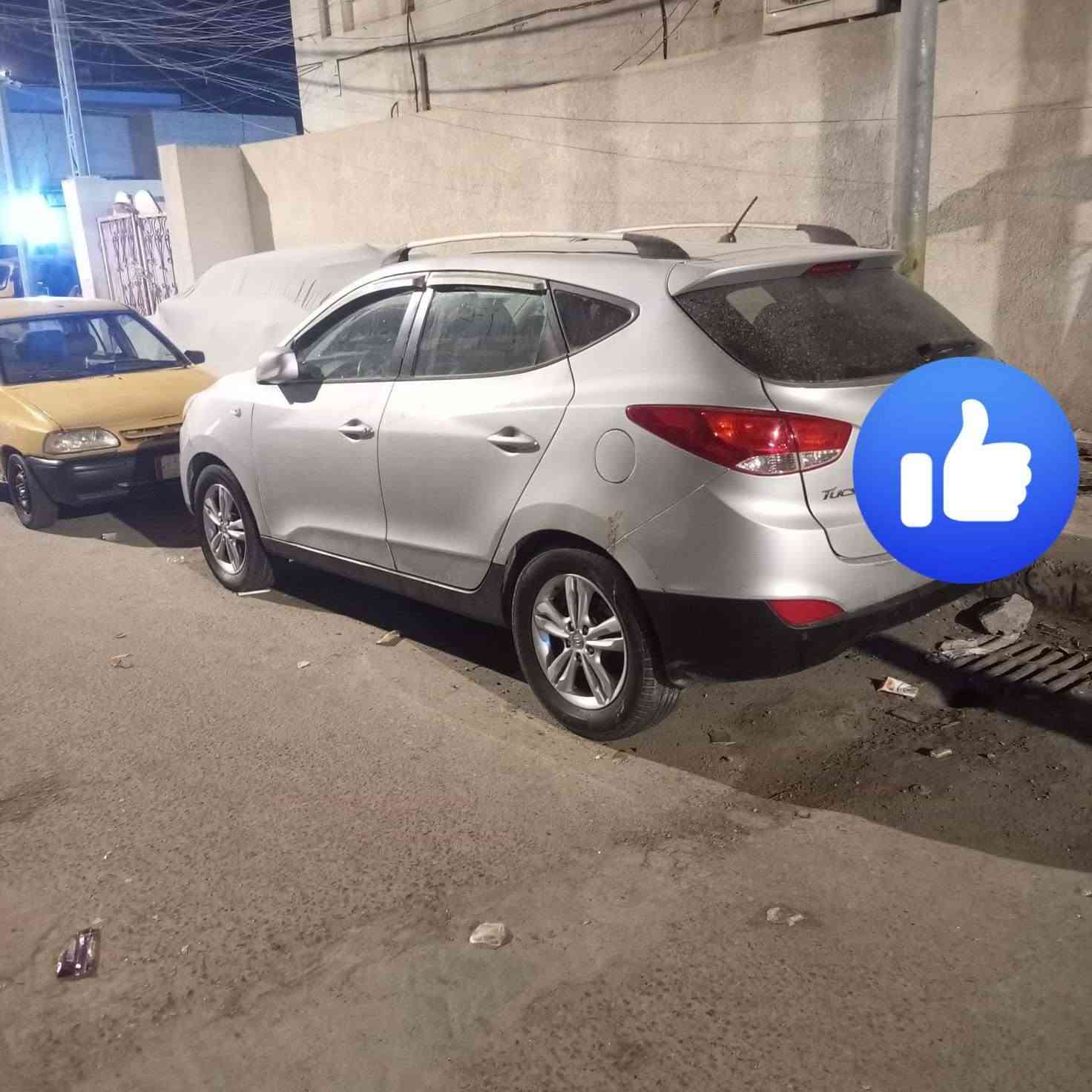 تكسون لبيع
سيارة جاهزة عل اخير
ما عد مكينتها كايمة 
كصتها جنطه 
متومة شمالي اربيل 
الاستفسار مراسلة الرقم 
‏‪***********‬‏
مكاني بصرة 
السعر ٤٠
موديل ١٢
سيارة كاز
