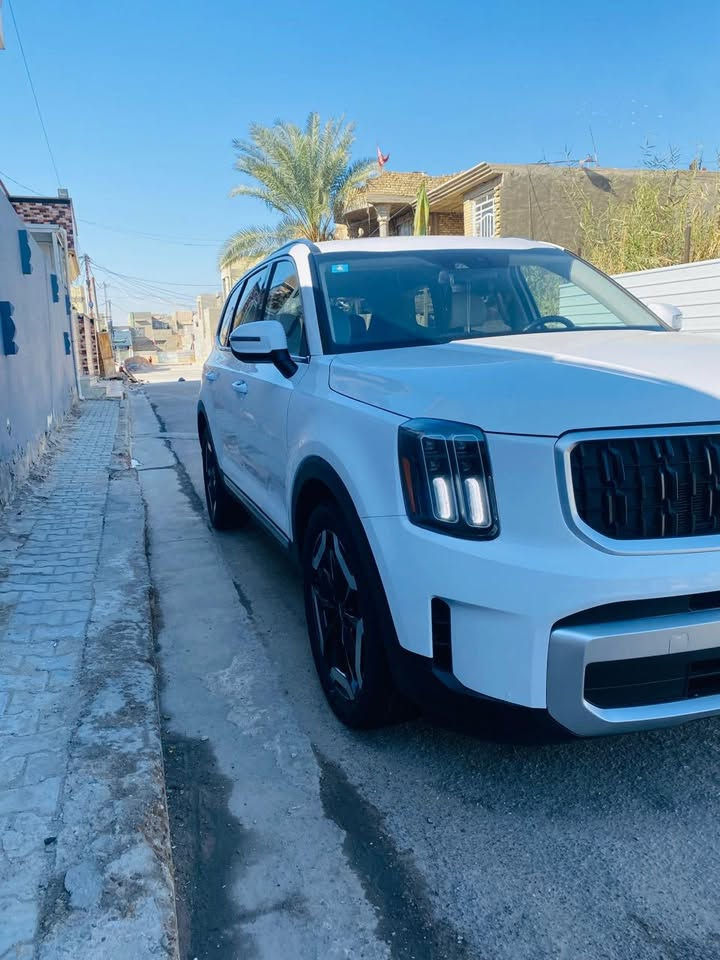 للبيع او مراوس Kia Telluride EX 2023 وارد أمريكي 

1. Kia Telluride EX موديل 2023
2. السعر 265$
3. محرك V6 سعة 3.8 لتر
4. قوة 291 حصان
5. أوتوماتيك 8 سرعات
6. دفع أمامي
7. 3 صفوف مانع اصطدام 
8. 7 ركاب
9. كشنات الصف الثاني VIP منفصلة
10. داخل السياره ابيض كشنات جلد
11. تدفئة الكشنات الأمامية
12. تبريد/تهوية الكشنات الأمامية
13. فتحة سقف كهربائية
14. شاشة 12.3 إنش
15. ملاحة GPS
16. Apple CarPlay
17. Android Auto
18. تحديد ومساعدة المسار
19. مثبت سرعة ذكي
20. كاميرا خلفية وحساسات ركن

📍 رقم بغداد باسمي 📍مكان السيارة بابل الحلة 
📏 المسافة المذكورة في المنشور: 60 ألف كم

السيارة نظيفة ومواصفاتها مميزة، والفحص خير دليل 

📞 للاستفسار والتواصل: واتساب فقط ***********
