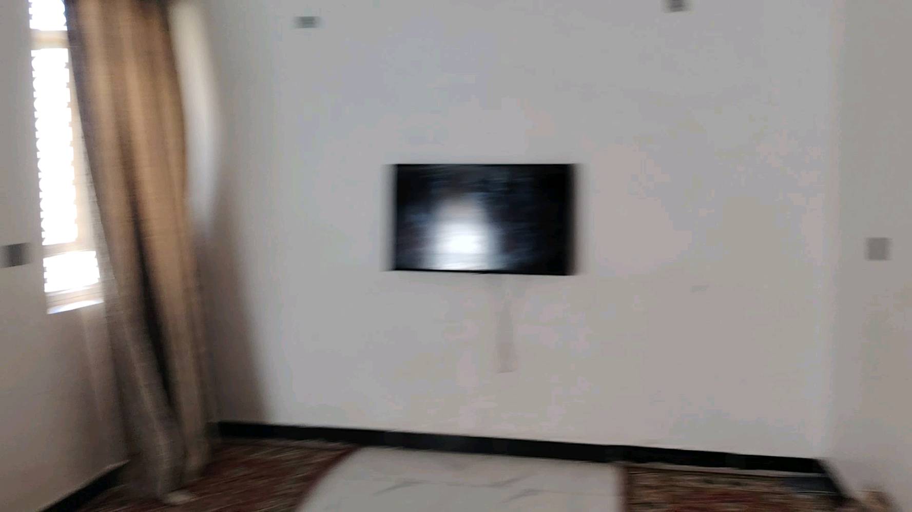 دار رقم معاملة كامله وتقييم كامل المساحة 200م البناء طابوق وصب كونكريت طابقين بناء جديد 2024 العمارة حي الغدير الثانية قرب شارع 20 يتكون من اربع غرف نوم و استقبال عدد2 ومطبخ عدد2 وصالة عدد2 وصحيات عدد4
السعر 140 قابل للتفاوض يرحم والديكم الي ماعاجبه السعر خل يعبر المنشور جزاكم الله خير الأستفسار *********** او ع الخاص