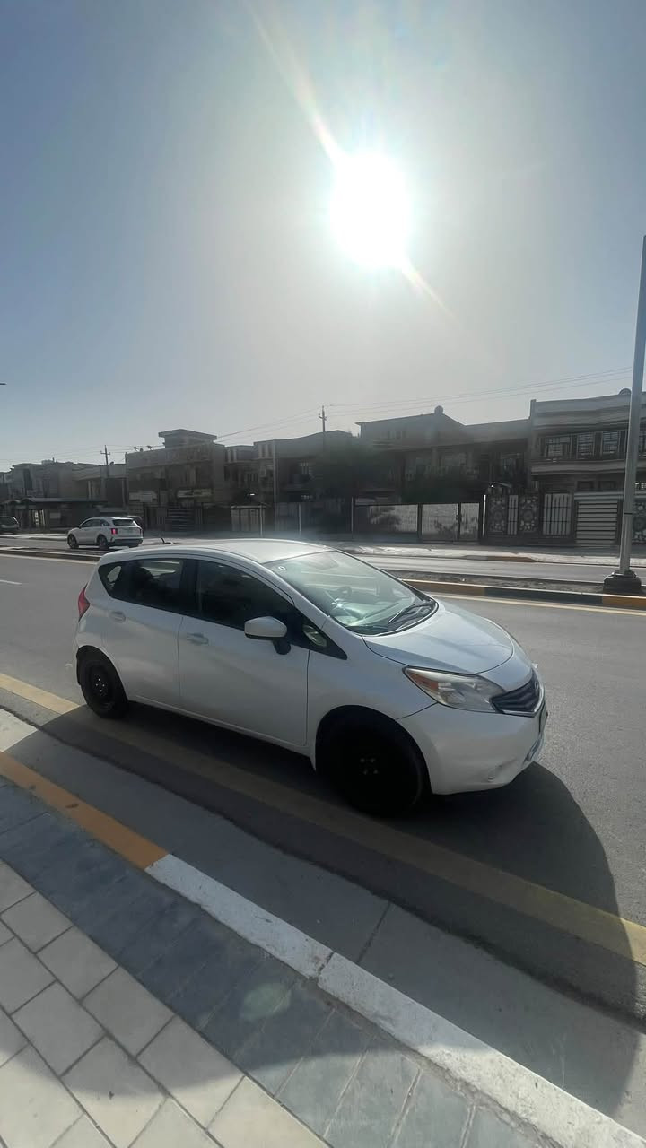 نيسان فيرسا نوت 2015
رقم بغداد
محرك 1600
سيارةً نظيفة كولها ليبل واحد 
حادثها بنيد وجاملغ الامامي
ايرباك الدركة طاك
وبيها 3 قطع رش بدون تصليح 
تبريدها خير من الله 
لايتات زنون ابيض
السيارة ناطق
ماشيا 149 الف حقيقي 
السعر 67 ورقة وبيها مجال حك الجبة
الرقم ***********
