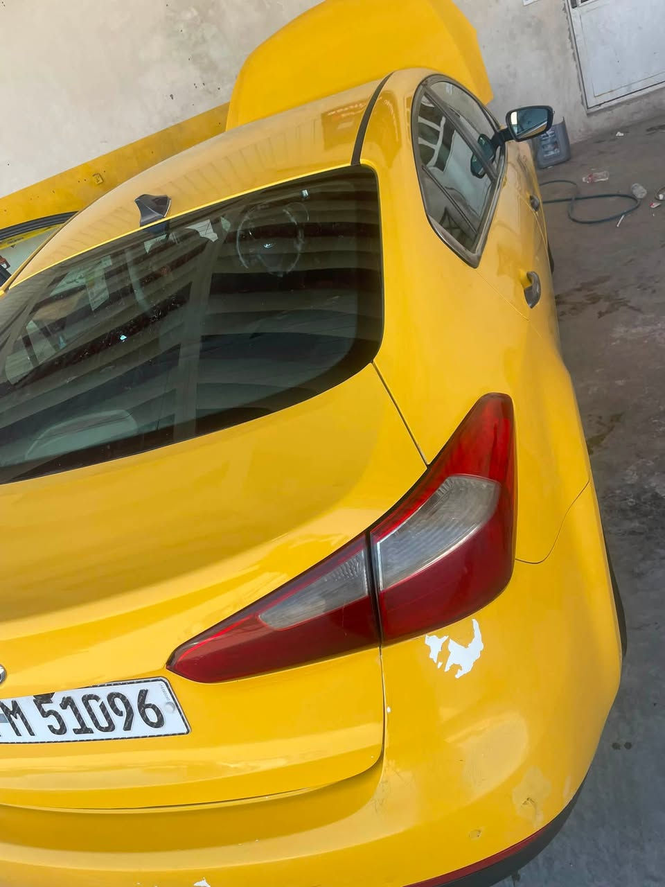 سلام عليكم كيا فورتي  موديل 2015 وارد امريكي حادثهه خلفي جاملغ وقبق جنطه وبلعراق بيهه جاملغ امامي مصلح 

مكينه GDI 2000 مبدلهه جديده 

منظومه تبريد جديده 

حداديه تخم تاير 

 هزه جديده بسمي تحويل مباشر

نص فول تحكمات ستيرن مري شفط اشاير

مكان السياره بغداد شعب 

السعر90 وبيهه مجال 

للتواصل بي وتساب 

***********

