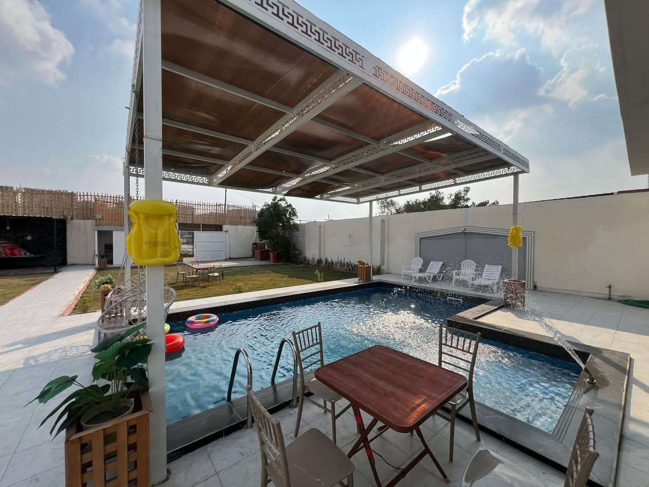 مزرعة للإيجار اليومي 🏡🌳
📍 الموقع: بغداد –حي صدام 

✔️ أجواء هادئة ومناسبة للعوائل

✔️ مساحة واسعة وخدمات متوفرة
 

✔️ مثالية للراحة والونسة

📌 للحجز والاستفسار يرجى الاتصال أو المراسلة على واتساب: 

 📞 ***********

 موثق في تطبيق اجرلي لسياحة المزارع في العراق 🇮🇶

