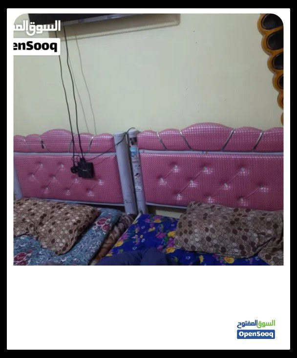 السلام عليكم عندي اربع چرابي للبيع ليريدهن يراسلني خاص او واتساب علة هاذ الرقم *********** سعرهن 200الف التفاصيل في الصور نضيفات 95% ثنين ورديات ووحدة زرگة ووحدة فضية فسفورية
