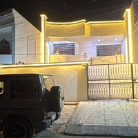 حي البنوك • ٤٠٠م • كراج وحديقة