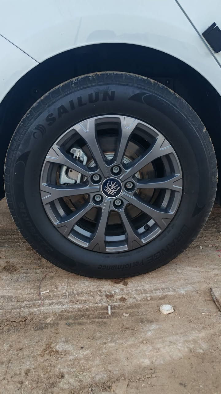 Byd seal 05
ماشية ٢٩
مكفولة
ويل كب مشدود عليها مال كن ال
السيارة مرتبه وكاعدة علي اخر حباية
وانتبه ع الصور ومحافظ عليها علي وضع الشركة  ومنضومة شحن
كاملة 
الانبار الحبانية
السعر ٢١.٥٠٠ بيها مجال بسيط
*********** متوفر واتساب
