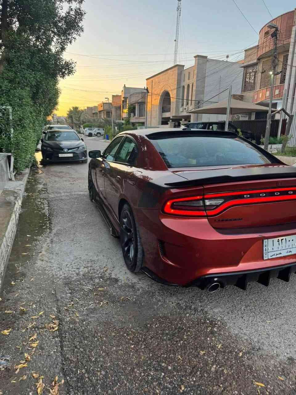 السلام عليكم شبابنا الطيبة
دوج جارجر دايتونا اصل 2021 فول 1/1 عدا فتحة

حادثها جاملغ وبنيد اخوان بيها سونار وابيع شرط السونار

كير مكينة صدر تبريد تايرات كلهن جاهزات و 100% 

ماشية 70 ألف فقط 

لون مشمشي مميز 

8 سلندر R/T 5700 دايتونا اصل 

رقم بغداد الجديد تحويل مباشر

مواصفات

شاشة كبيرة 

حساسات خلفية 

كامرة خلفية

كشتات ذاكرة

كشنات هيتر

كشنات تبريد 

كشنات كنتارة وجلد

كشنات كهرباء 

قطعتين تبريد

شفتات استيرن 

وضعيات قيادة 

طاقات بلاد

شوته بلاد الزركه 

وباقي مواصفات معروفه الدايتونا 

*********** واتساب

مكان السياره بغداد // الحسينية
