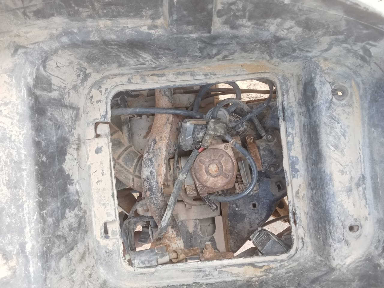 سلام عليكم دراجه للبيع شغاله مابيه شي قبل كم يوم جفتته بس بيه نقص شويه كفراته تعبانه ورادله ترتيب داراجه قويه مال شغل العنوان البصره القرنه 
السعر 300وبيه مجال بصيط الاستفسار
***********
