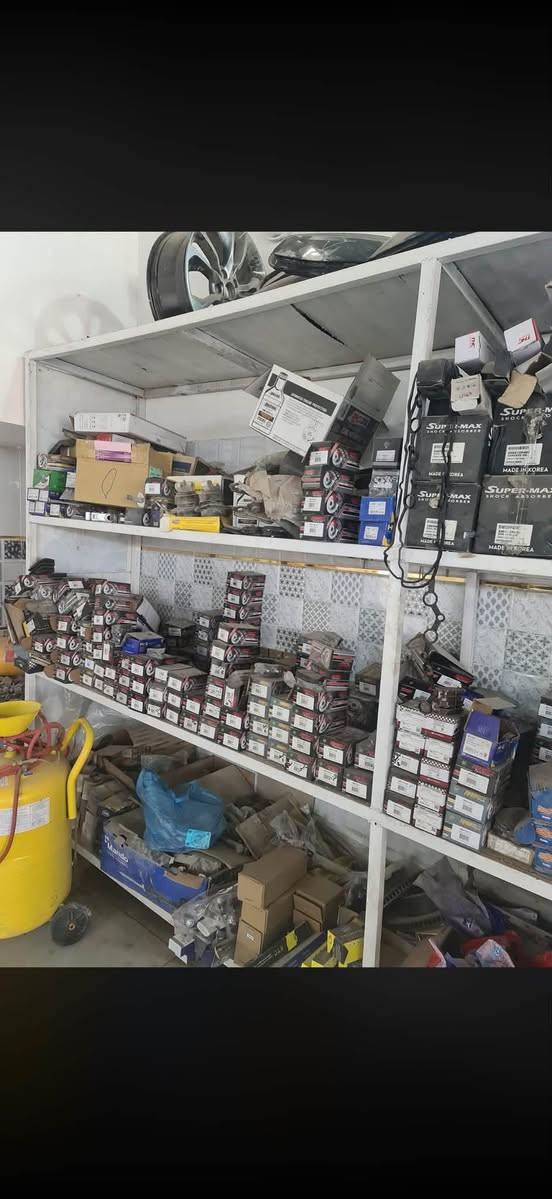 1-كير جارجر سكات6.4 حارك بس كلجات قيم واخذ
2-ومكينه وكير وتفرعاتها كامله امبالا4سلندر مال تفصيخ ع الفحص تاخذها9$
3-وموجود عرباين مال جميع انواع سيارات جيب كلش جديدات بس عليهن تراب مال تفصيخ على الفحص العربانه ب70الف
4-ودسكات جميع انواع السيارات ب15
5-وحداديه كامله
6-كير جمس تيران ب6$

الاسعار كلش كلش مناسبه مال محل ادوات نريد نسده لعدم تفرغ ابيعك جوا سعر جمله وكل الاسعار المذكوره بيهن مجال
المكان ديوانيه ***********ومتوفر توصيل جميع محافظات العراق
