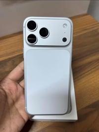 آيفون ١٧ برو ماكس • سلفر • نسخة eSIM