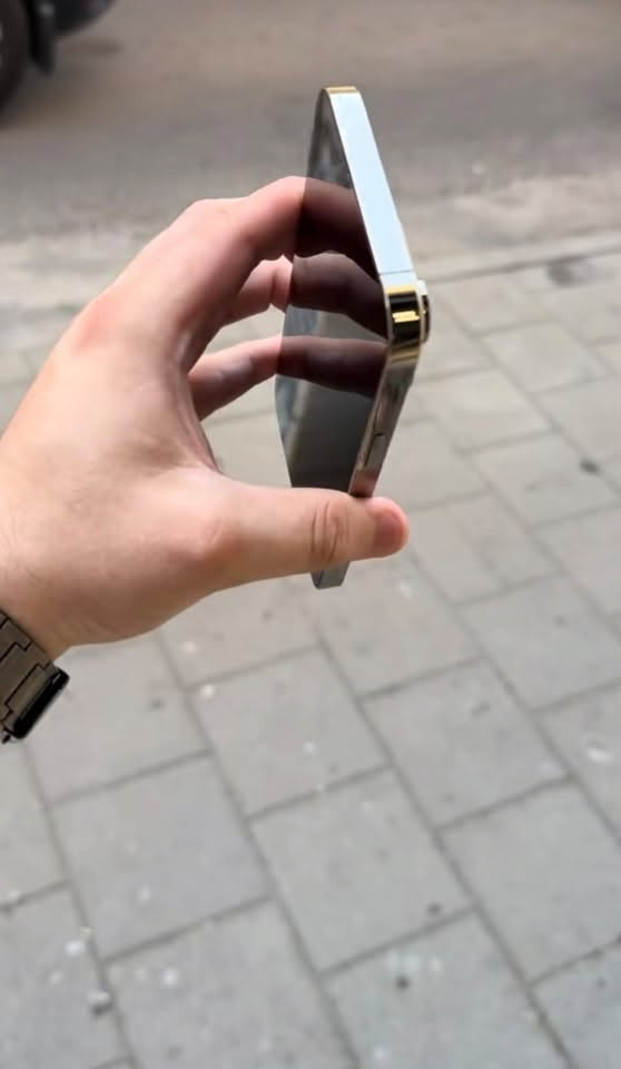 14PRO MAX 🔋93 💾 256 جهازمكفول كفاله عامه كلش نضيف ZAA شرق اوسط دبل سيمكارت سعر 825 وبي مجال لل استفسار ***********

