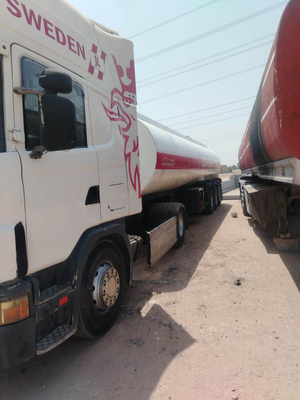 سكانيا البيع مديل 2000
بويلر تخم تاير 

طوناج ينتهي بشهر 4 

جي بي اس 

تحويل ثاني يوم

سعر235  بيها مجال 

***********

سياره موجوده بل بصره زبير
اني مكلف بنشر
