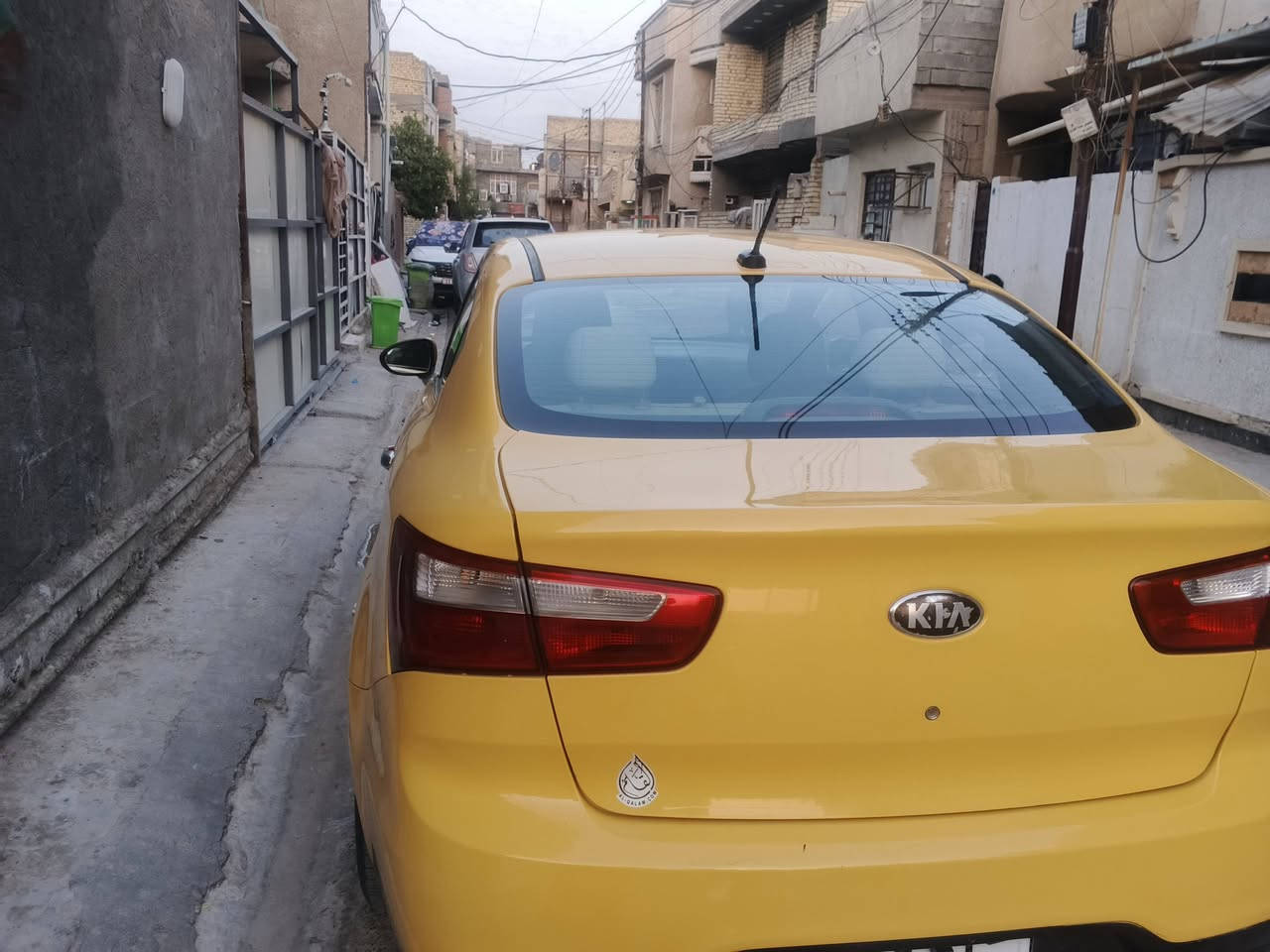 سلام عليكم كيه ريو 20013 وارد امريكي حادثهه جاملغ امامي مواصل للغد بس جاملغ السياره بسمي تبريد ويه السويج باتري جديد تخم تاير ***********
