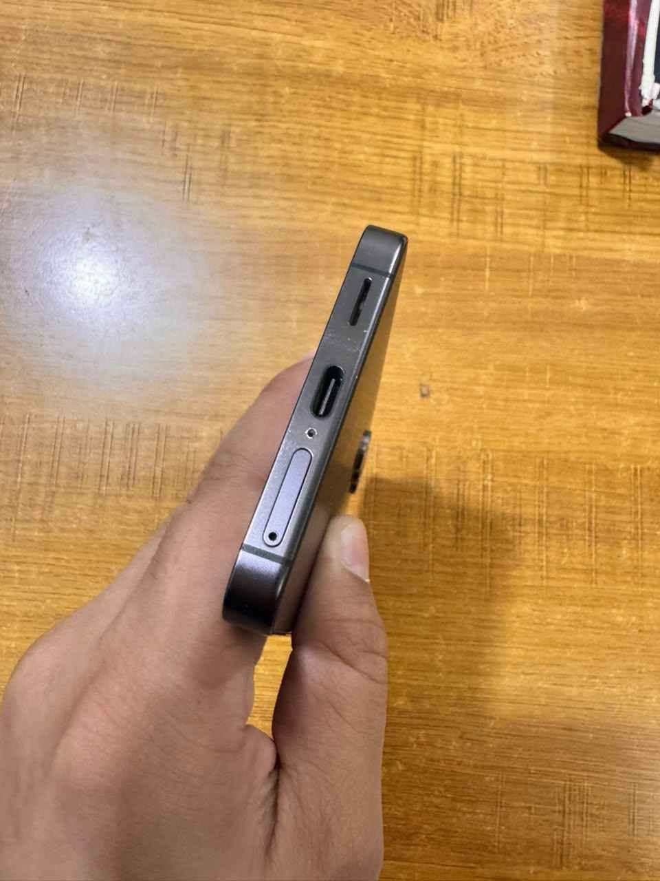 Samsung s24 العادي ذاكرة  128 لون اسود الجهازي امريكي مكفول للبيع السعر ٣٢٥ وبي مجال بسيط *********** النجف, العراق
