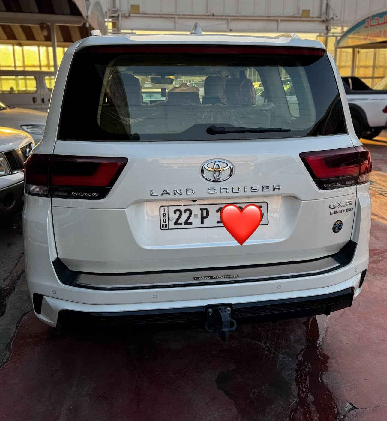 لاندكروز 2025 GXR LIMITED 
السيارة كفاله عامة 
ماشية 26 الف على وضع الشركة
للاستفسار ***********
