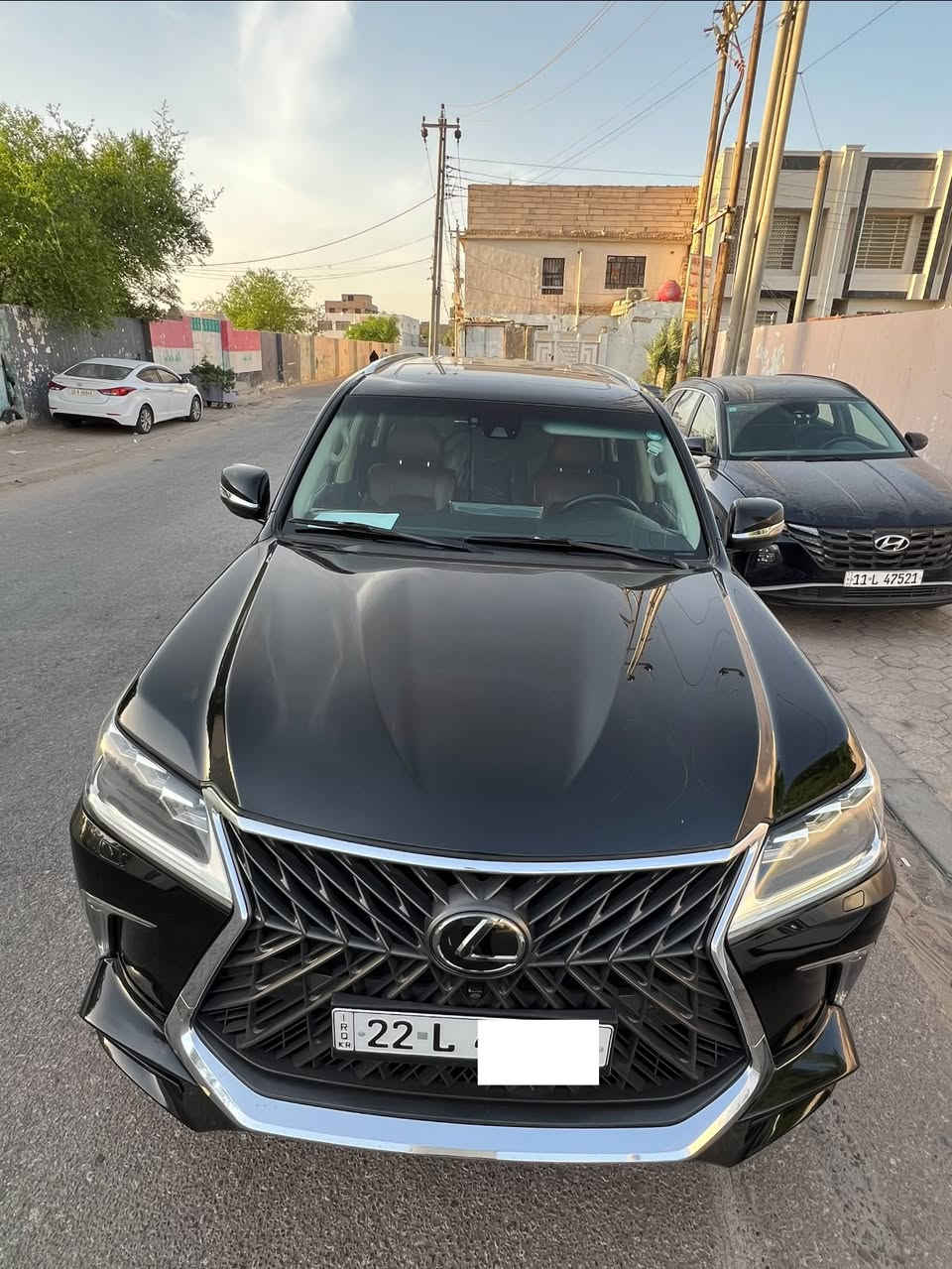 للبيع لكزز ٢٠١٩ سوبر سبورت اصل فول مواصفات بريم
Lexus LX 570

🚘 لكزس LX 570 موديل 2019 — فول مواصفات 🔥

* محرك V8 سعة 5.7 لتر
* دفع رباعي 4×4
* قير أوتوماتيك 8 سرعات
* فتحة سقف
* تشغيل بصمة
* دخول ذكي بصمة
* كشنات جلد فاخر
* كشنات كهربائية
* ذاكرة للكشنات
* تبريد وتسخين الكشنات
* 7 ركاب
* جنطة كهربائية
* ست رادارات
* 6 كاميرات 360°
* نظام مراقبة النقطة العمياء
* حساسات أمامية وخلفية
* مثبت سرعة راداري
* تحذير الخروج عن المسار
* نظام منع الاصطدام
* شاشة وسطية
* شاشة خلفية
* نظام صوت فاخر
* بلوتوث
* USB / AUX
* تحكم من السكان
* دبل ثقيل وخفيف
* Crawl Control للطرق الوعرة
* Multi Terrain
* تعليق هيدروليك/متكيف
* جنوط 20 إنچ
* إضاءة LED
* مرايات كهرباء وطي
* حساس مطر
* إضاءة أوتوماتيك
* تكييف ثلاثي المناطق
* ثلاجة/تبريد داخلية
* فرامل إلكترونية
* نظام نزول المرتفعات
* أنظمة أمان كاملة
* فول مواصفات خليجي
السعر ( 650 )
الشراي يتصل متوفر واتساب 
***********
