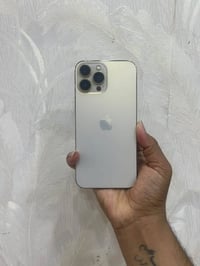 آيفون ١٣ برو ماكس • ١٢٨ • بطارية ٧٦