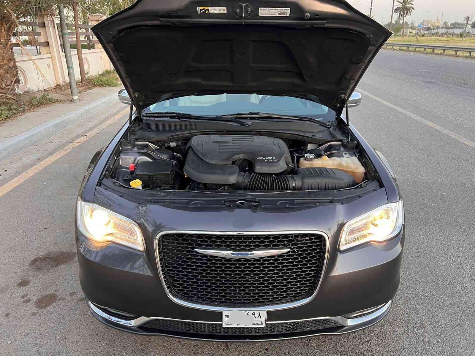 السلام عليكم
للبيع كرايسلر C300 اوباما 
2017 معلايه 2022 ماشيه  100mi رقم ذي قار باسمي الدولي شرط التحويل هزه جديده V6/3600
تو ويل
حادثهه قطعتين فقط صور مرفوقه

السياره جاهزه من كل نقص 
حداديه تخم تاير تدفئه تبريد كله جاهز
المواصفات/
كير ماوس 8 نمر
بانوراما قطعتين
تشغيل عن بعد
كشنات تدفئه تبريد
كشنات كهرباء جلد اسود
لايت زينون عدسه
شاشه كبيره تدعم كاربلي
بصمه تشغيل وأبواب
خزن ميموري
كامرا خلفيه
ستيرن كهرباء
تبريد قطعتين
تحكم ستيرن جهتين مع مثبت سرعه
مري كهرباء
برده خلفيه كهرباء
ويل18 بلادي
باقي المواصفات معروفه
السياره جاهزه ومال جناي 
سعرها 155 وبيه مجال 
مكاني ذي قار/ سوق الشيوخ
***********
