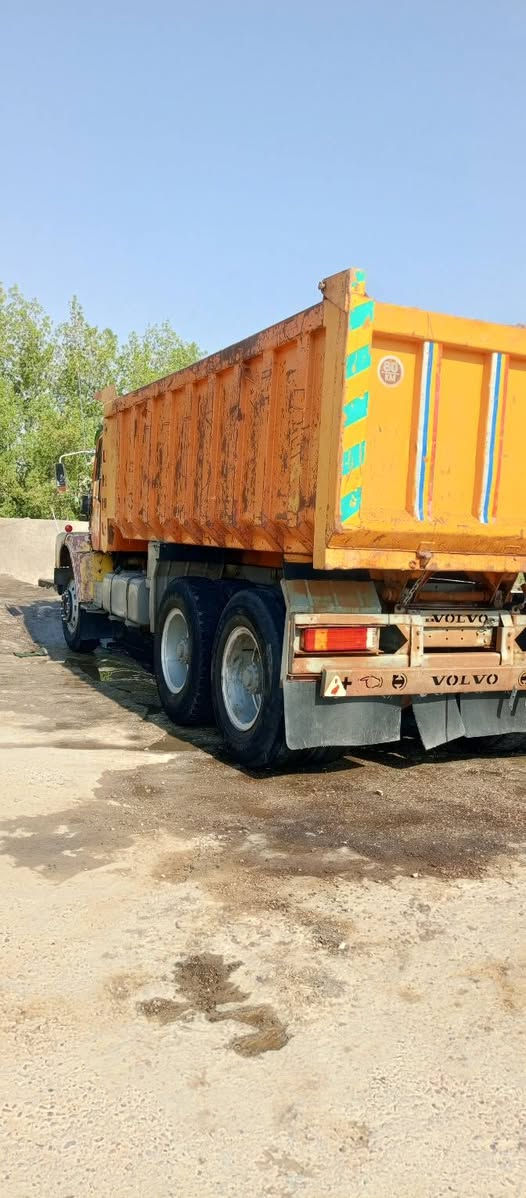 للبيع فولفو 82 مكينه جي 10 جديدة لابخار ولاتنقيص مجموعه 14 بلادي كلاب مكفولة كفالة عامه قطرت ضبغ ماكو تخم تاير تبريد ثلج كهربائي شغالة كشن هوائي رقم انكليزي بسمي *********** مكان السماوة
