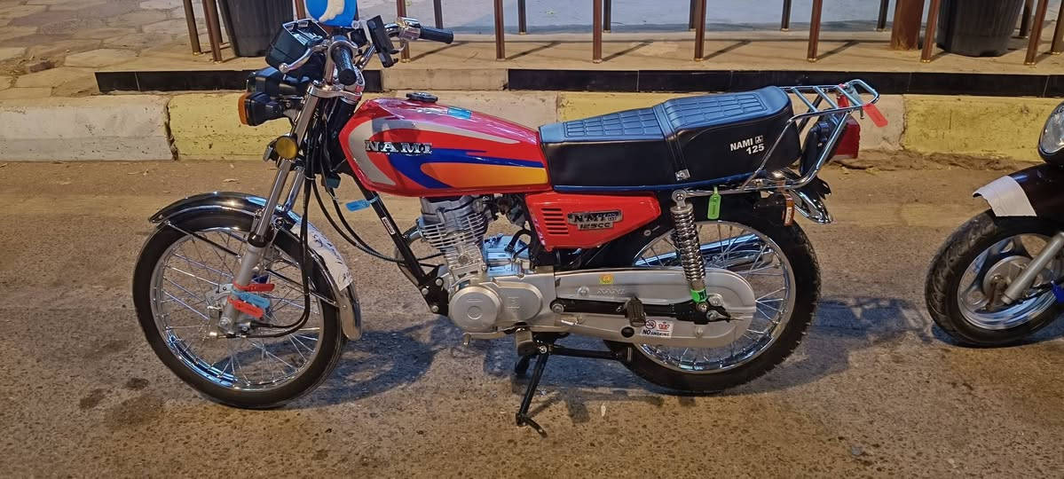 حال دراجه نامه شلامجه اصلي باب أول كفاله بيها بس صوت تفيلس مابيها اي نقص سعرها 975 وبيها مجال حك الجيه رجائا الي ما يشتري ويحب بس يعامل لا يخابر 
واتساب فقط ***********
