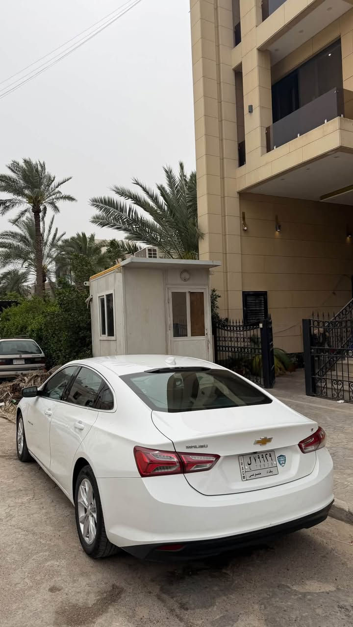 السلام عليكم ماليبو ٢٠٢٠
سيارة وارد امريكي حادثها جاملغ وباب فقط 
مواصفات lt 
كامره 
اوتو ستوب 
تبريد قطعتين 
بصمه ابواب وتشغيل 
سيارة ماشيه 78 الف 
صدر جديد وتايرات جديده قبل سبوع خليتهن 
سعر 100 وبيها مجال جدا بسيط 
مكاني بغداد اليرموك ***********

نص مكتوب في الصور:
- 4 / 11 8:05 000-30805449 - 07/15/2021 - IAA stat.vin
