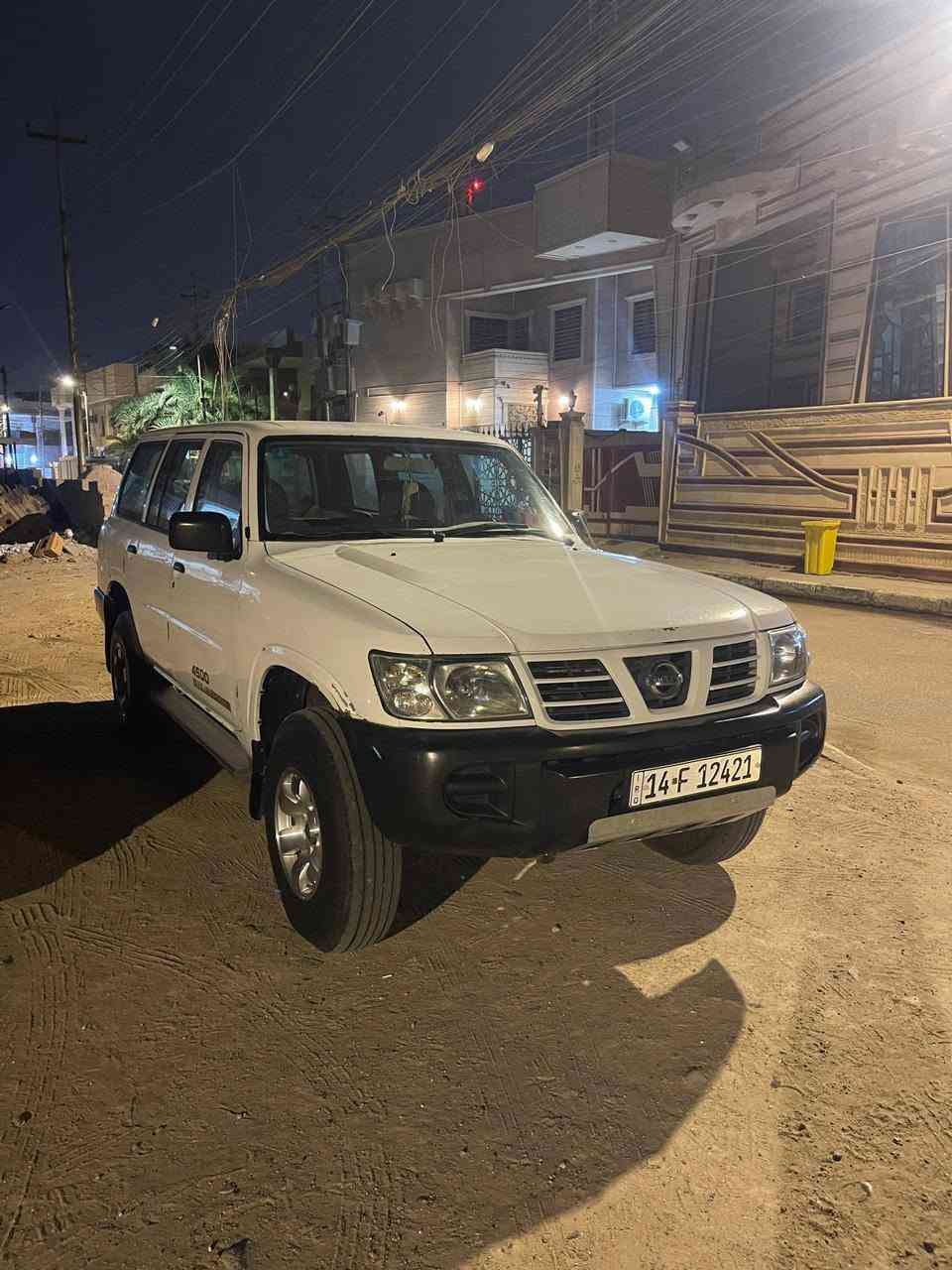 نيسان باترول 2003 كابريتر محرك 4500 كير عادي رقم بصره سنوية ل 2030 كير مكينه تبريد شغالات تخم تاير شاهين جديد مركب عليها قواعد حماية شاصي و قاعدة حماية لدعامية تخم تاير شاهين مقاعد جلد مدوشمه تكايتين كراسي خلفيات موجوده  بدون نواقص سيارة كامله وجاهزه مكان السيارة البصرة ***********
