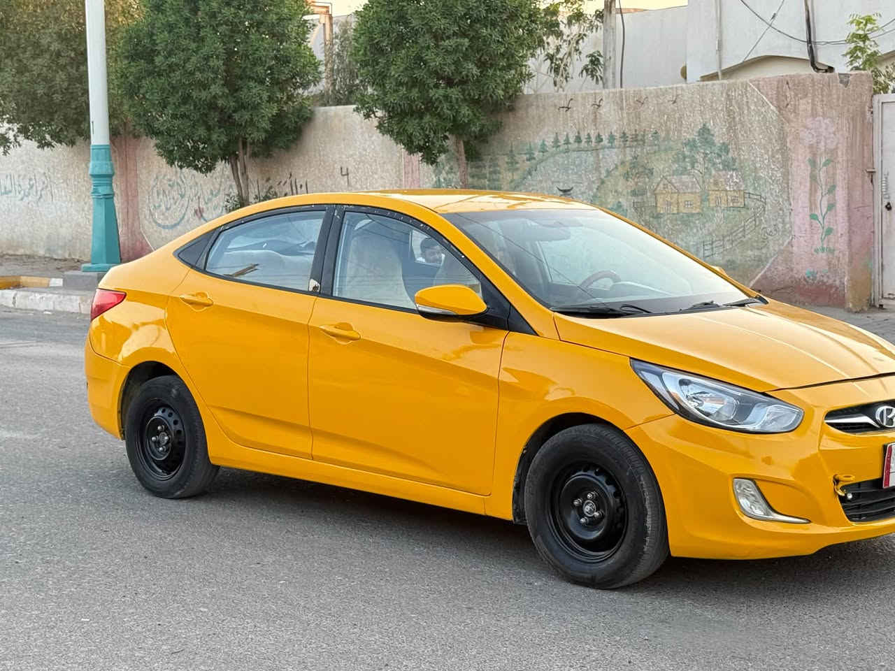السلام عليكم اكسنت 2013 محرك 1600 خليجي بيهه جاملغ بدون عابر السياره جديده كير محرك حداديه تبريد مصفره هيئه وغرامات بأسمي المكان السماوه المركز 
السعر 75وبيهه مجال للاستفسار 
***********
