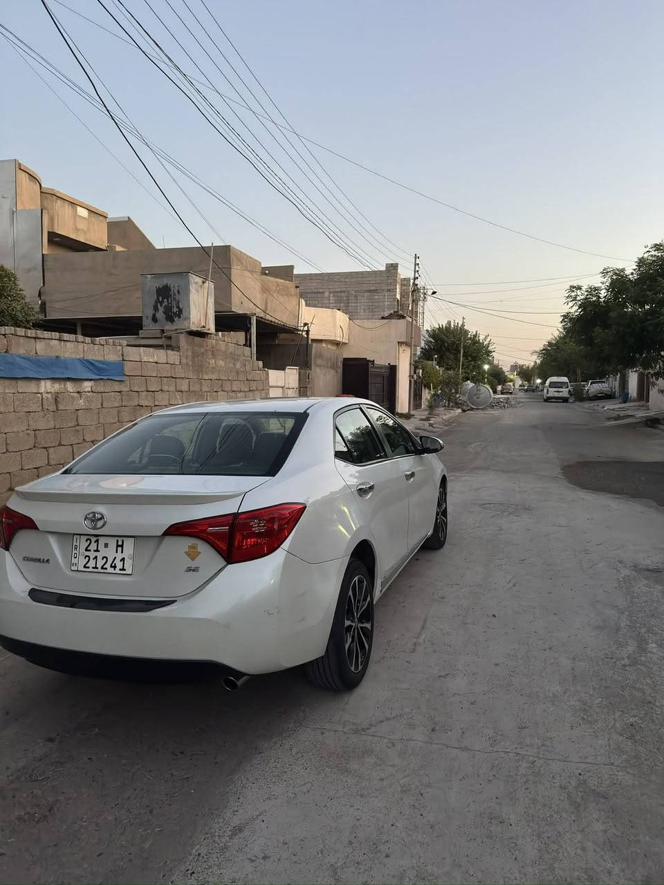 سلام علیكم تویتا كورلا للبیع
1مودیل 2017 
2مواصفات se
3وارد امریکي 
4کلین تایتل 
5سنۆیە بسمنە  جدیدە لحد 2034
6سیارە نضیفه وحلوه من داخل و خارج سیاره مال بیت
7سیارە اقتصادیە وحلوە  
8مکینە 18 بشرط مامفتوح مكوفله كیره مكفوله 
استفسار اكثر 
***********
