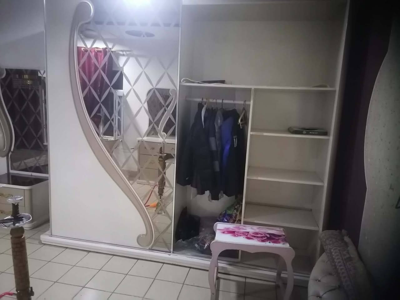 السلام عليكم
عندي غرفه تركية نظيفة امانة الله سعرها 600 بيع مستعجل موقعها بغداد الحرية ***********
