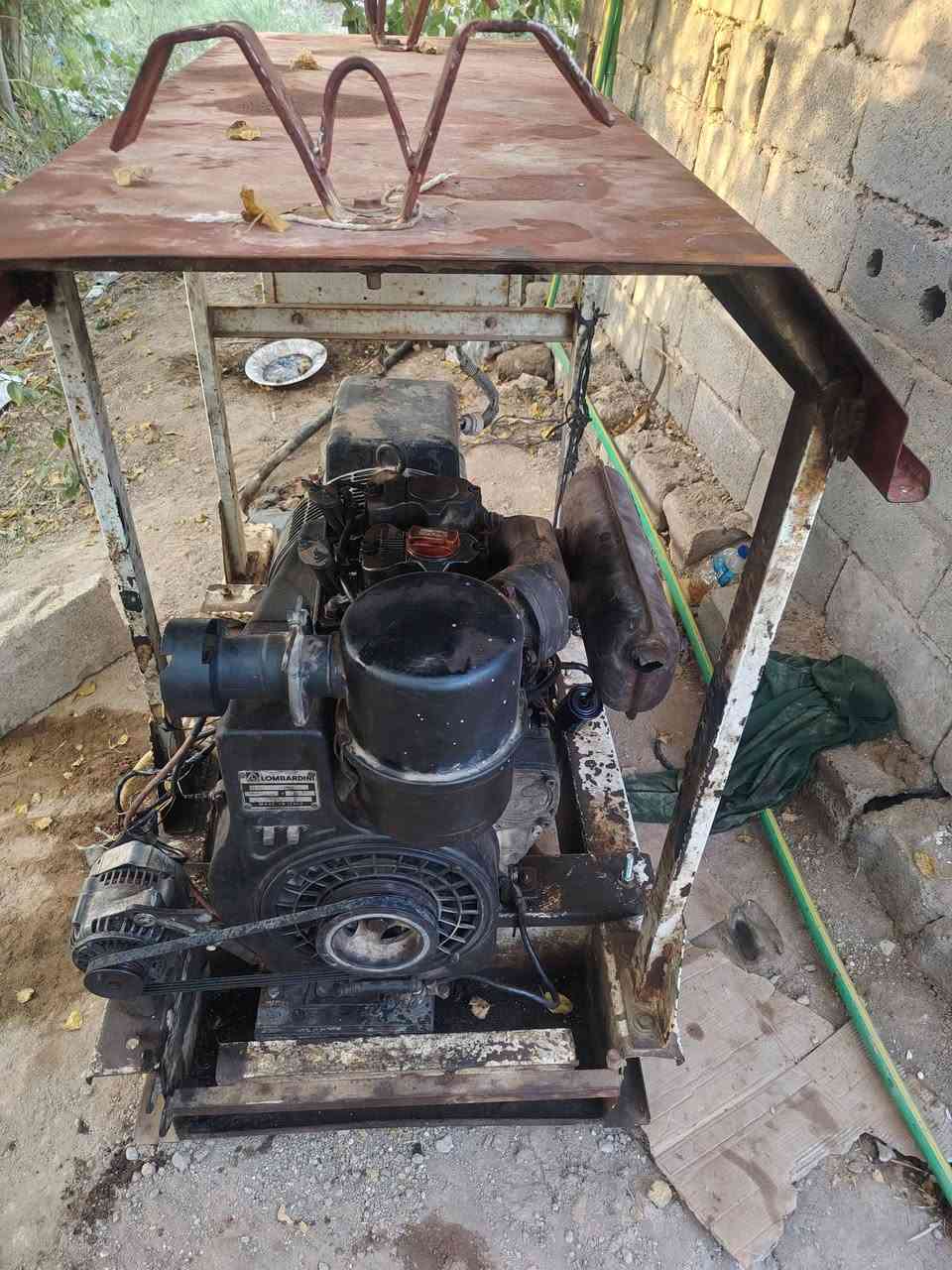مولد للبيع سعره 850 وبيه مجال رقم الموبايل *********** ال ***********
