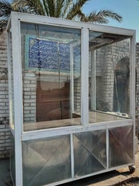 غراض مطعم • للبيع
