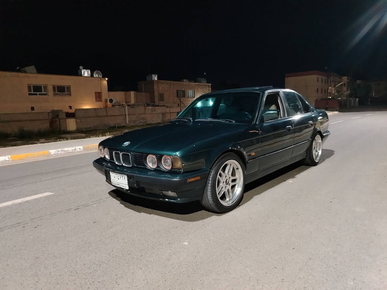 السلام عليكم بي ام موديل 90 حجم 525 بسمي رقم كركوك كير فول بس كير عادي محرك كبس محرك كير صدر كلا شرط السياره كلشي ما عايزهه من فضل الله غرفه حيل نضيفه بيض للبيع او مراوس رقم الهاتف ***********
