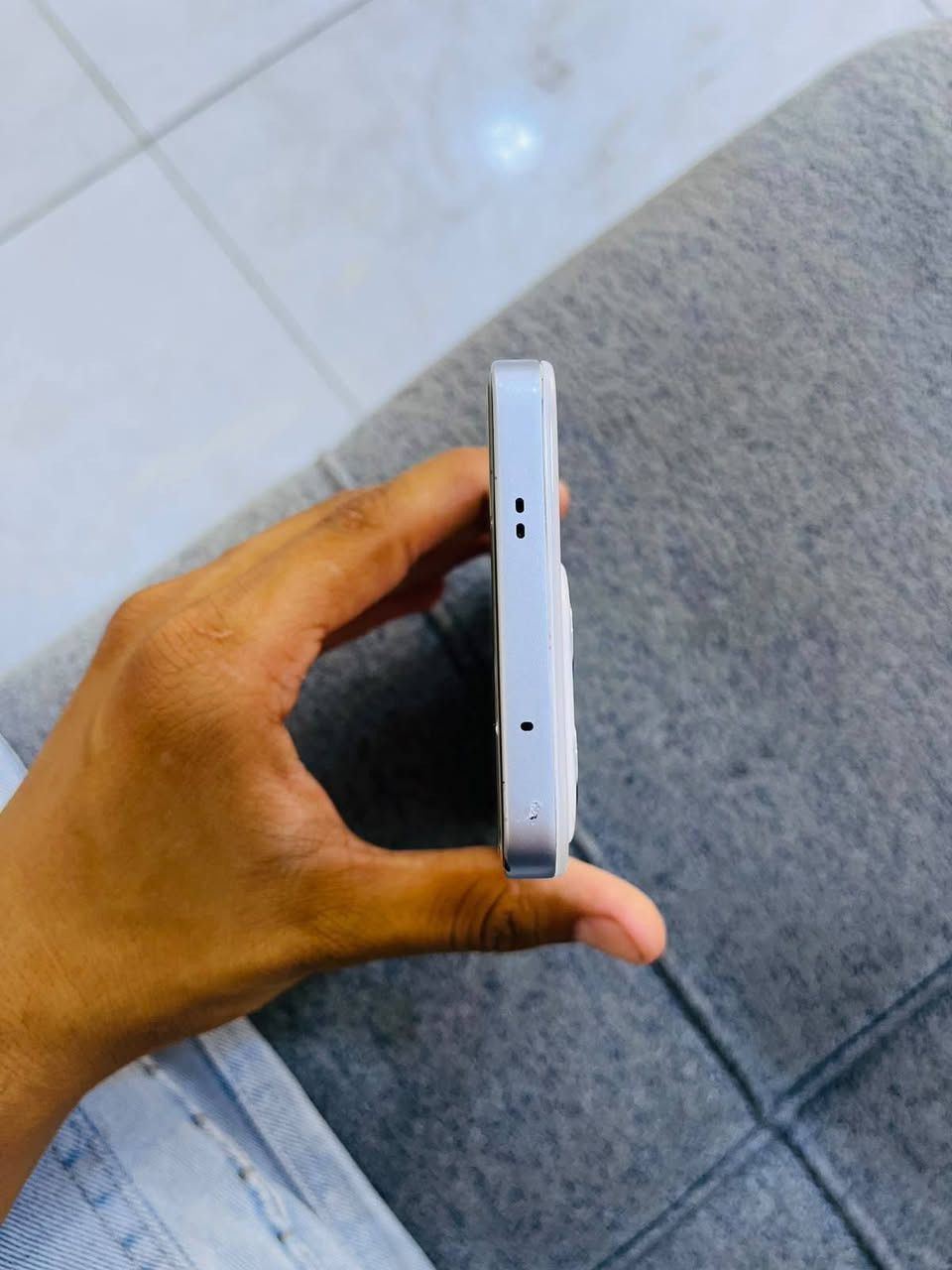 سلام عليكم تكنو بوفا 7 الترا 5g ذاكر 256 عشوائيه 12 + 12 بطاريه   6000 معالج دايمن سيتي 8350 التمت 120 فريم بغلب بالالعاب ببجي 120 فريم سعر 375 للطيبين 
مكاني بغداد *********** 
بيع او مراوس اب ايفون
