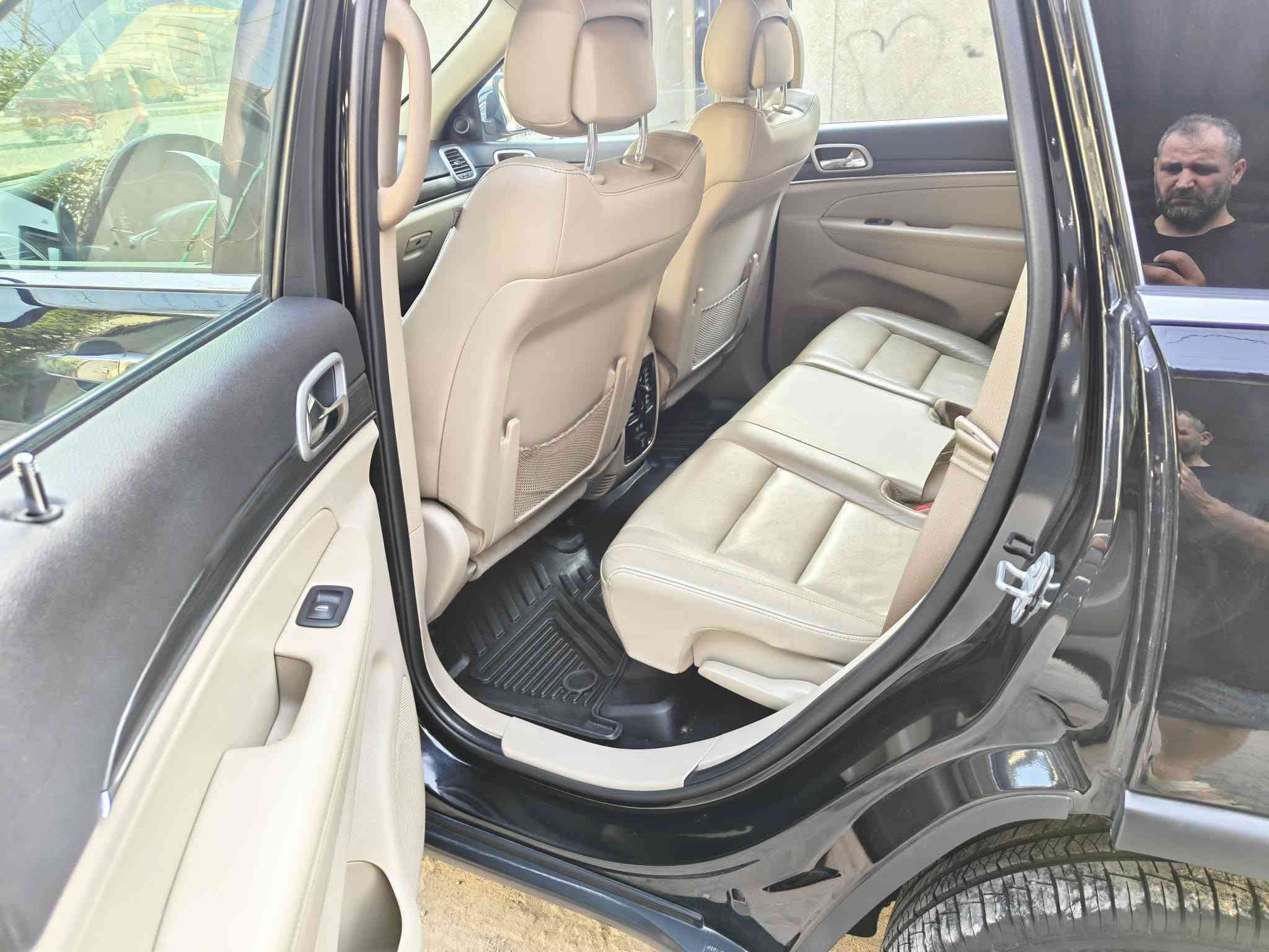 Jeep grand Cherokee limited 2021
تحيه طيبه
جيب جراند شيروكي ليمتد 2021
وارد امريكي ماشيه 50 الف فقط
ضرره بنيد وجاملغ امامي فقط
ومصلحه تحليح درجه اولى
شرط تجي ماكو اي اثر للضرر
باقي السياره مكفول صبغ وبارد
المواصفات
فتحه.  بصمه .شاشه
كشن السائق والراكب كهرباء
ذاكره مقاعد
تسخين كشنات مع مقود
رادارات وحساسات
الخ من المواصفات
السياره جديده وعليه اطارات جديده
ومن الداخل ماكو اي دكمه ممسوحه او كرده بالجلد
السعر 21000  قابل للتفاوض بالمعقول
***********
