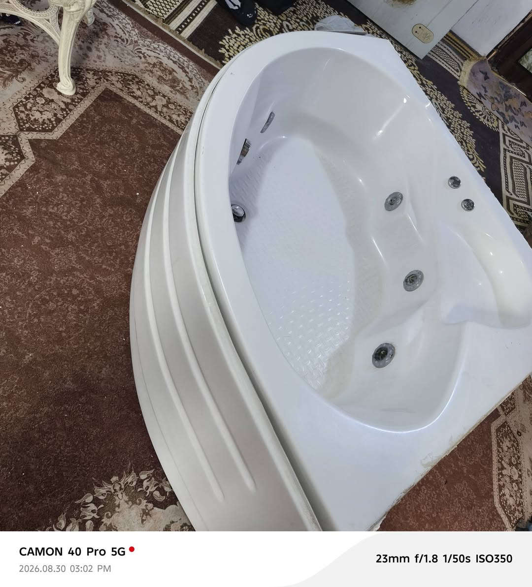 بانيو كلش نضيف الموطور شغال وبعده جديد السعر 250 في كربلاء رقم ***********
