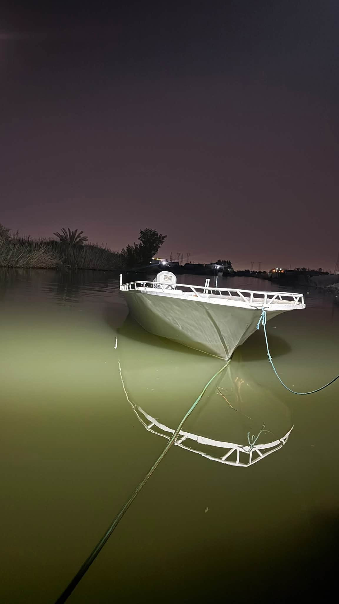 زورق • ٦.٥م • مكينة ٢٢٥