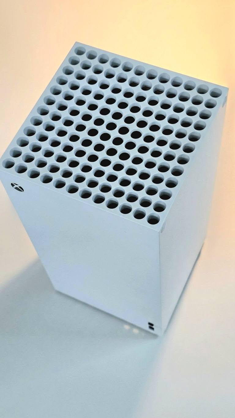 ⚪ اكس بوكس سيريس اكس ديجتال - 1 تيرا بايت ⚪
XBOX - SERIES X DIGITAL  - 1TB 
 اللون الابيض الثلجي .
 نظافة 1000% ( كما في الصور )

+ جويستك الشركة الأصلي
+ يو بي اس ups 850va  

🟡+ مكتبة العاب : من 25 لعبة :🟡

1. ريد ديد ريدمبشن 2 - ألتميت اديشن (Red Dead Redemption II)
2. أساسنز كريد أوديسي – ألتيمت إديشن (Assassin's Creed Odyssey – Ultimate Edition)
3. هيتمان 3 - النسخة الأولى (Hitman III)
4. هيتمان 3 - النسخة الثانية (Hitman III)
5. ذا ووكينغ ديد: الموسم الأول (The Walking Dead)
6. ذا ووكينغ ديد: الموسم الثاني (The Walking Dead: Season Two)
7. ذا ووكينغ ديد: أ نيو فرونتيير (The Walking Dead: A New Frontier)
8. تراك وورلد: أستراليا - فيرست هول (Truck World: Australia - First Haul)
9. ديمون إكس ماكينا: تايتانيك ساين - نسخة ديمو (Daemon X Machina: Titanic Scion - Demo)
10. باتلفيلد 4 (Battlefield 4)
11. باتلفيلد 1 (Battlefield 1)
12. باتلفيلد 5 (Battlefield V)
13. كول أوف ديوتي: مودرن وورفير 2 (Call of Duty: Modern Warfare II)
14. كول أوف ديوتي: مودرن وورفير 3 (Call of Duty: Modern Warfare III)
15. أساسنز كريد أوريجينز (Assassin's Creed Origins)
16. ديستني 2 (Destiny 2)
17. ديلتا فورس (Delta Force)
18. إي فوتبول (eFootball)
19. روكيت ليغ (Rocket League)
20. وار ثاندر (War Thunder)
21. أسفلت ليجندز يونايت (Asphalt Legends Unite)
22. سبليت جيت (Splitgate)
23. تيل مي واي - الفصل الأول (Tell Me Why - Chapter 1)
24. ريترو كلاسيكس (Retro Classics)
25. كاندي كراش ساجا (Candy Crush Saga)

🔴🔴 السعر : 850 الف قفل ✅ لذلك الرجاء عدم الاحراج في التعليقات او التواصل ، اذا ما عجبك السعر اترك الجهاز ، وكل الهلا بيكم 🌷 🔴🔴

🟡🟡 لا يوجد توصيل داخل بغداد ..🟡🟡
مكاني بغداد شارع فلسطين ، الجهاز معروض عند متجر الكترونيات في شارع فلسطين .. تفحص في المتجر على راحتك .. يلا تشتري .. وتدلل 🌷✅

🔴 واذا كان خارج بغداد - لا يوجد فحص 
تسلم المبلغ للمندوب ، يلا تستلم الجهاز .🔴

للتواصل واتس اب : ***********
الرجاء فقط الشراي يتواصل .. بدون احراج .. 🌷
