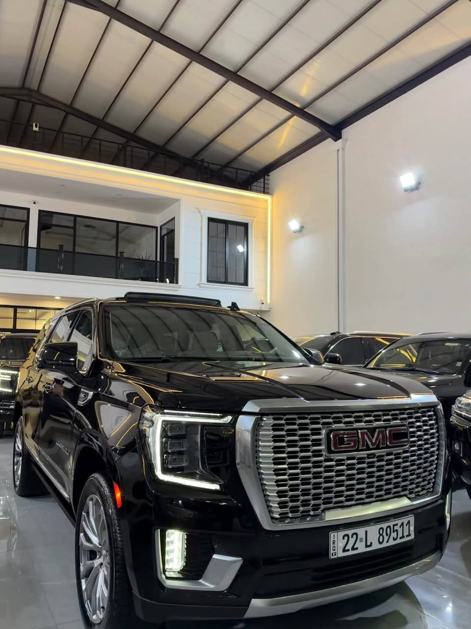 يوكون دينالي • V8 6.2L • ٨ مقاعد