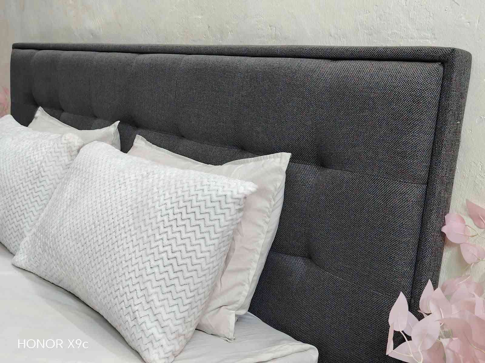 غرفة تركيه ماركه للبيع نضافه ١٠٠٪
هيدروليك أصلية جديدة السرير مخزن
٨ قطع ثكيله قويه تكمه كلاسك للأستفسار
***********
