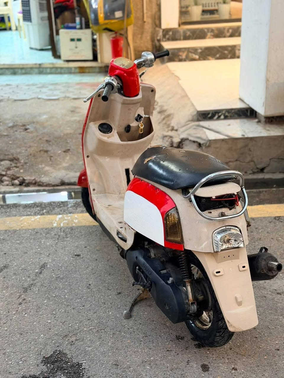 سلام عليكم ❤️.
للبيع بوليس مرتبه كهربائيات شغاله سلف هندر شغال 
بس الباتري هابط 

دراجه مكينته خير مـَن الله شلعه ومعدل 

تايرات جدد  كفراته ختم واحد 

مكاني ديالى بعقوبه كاطون رحمه سعره (500) وبيه مجال 

*********** اتصل وتشلع عيوني
