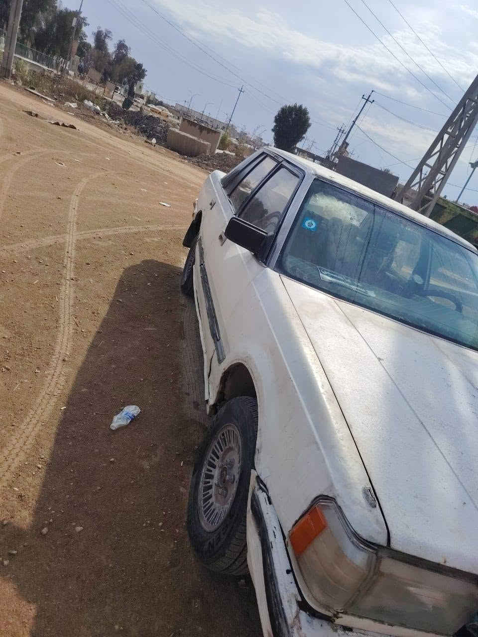 سوبر للبيع موديل 85 رقم مثنى الماني سنويه صاقطه من 20 مصفره ماعليها غرمات  كير محرك بطه كير شرط محرك يبخر  اكسن شاصي مكفولات  تشتغل تمشي    بيع ومراوس السعر 14 بيع مستعجل  مكان السياره الرميثه  ***********  ***********
