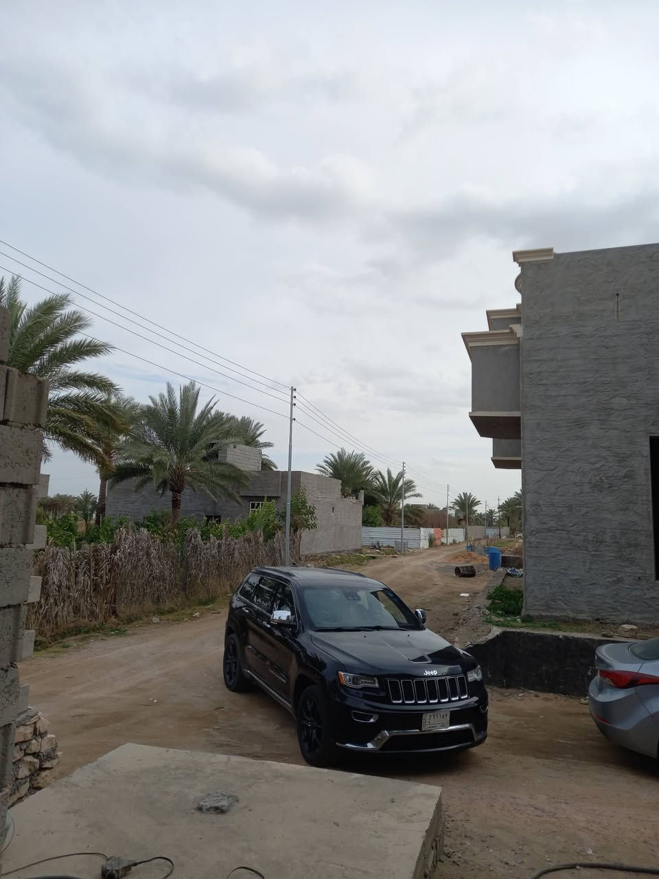 السلام عليكم للبيع سيارة جيب سومت 2015 وارد امريكي فول مواصفات دبل رادار كامرة حساسات نقطة عمياء تشغيل عن بعد أعلى فئه بل جيب ***********

